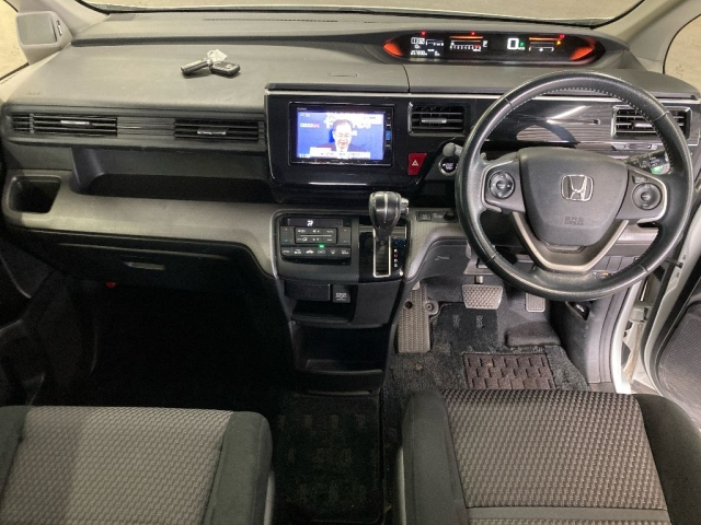 HONDA STEP WAGON 2017