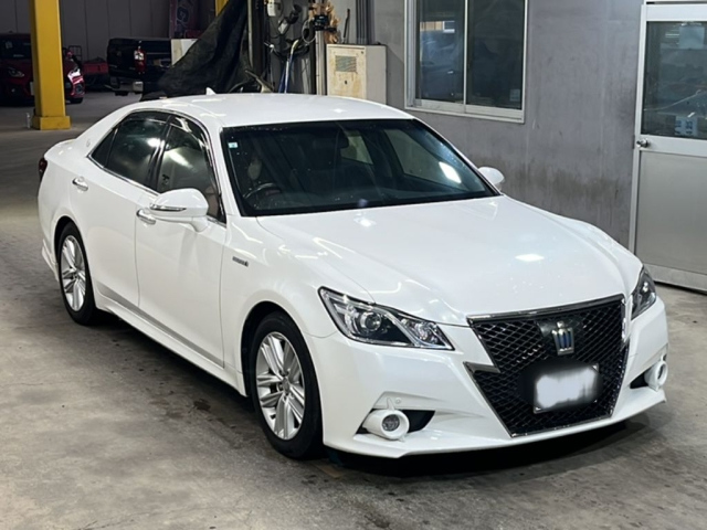TOYOTA CROWN 2013