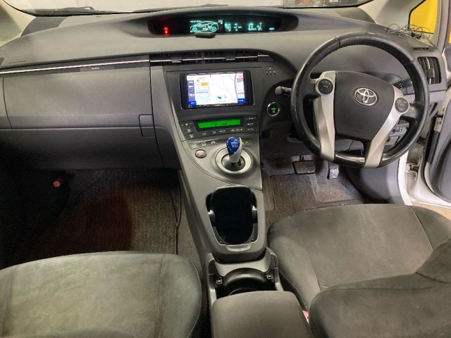 TOYOTA PRIUS 2010