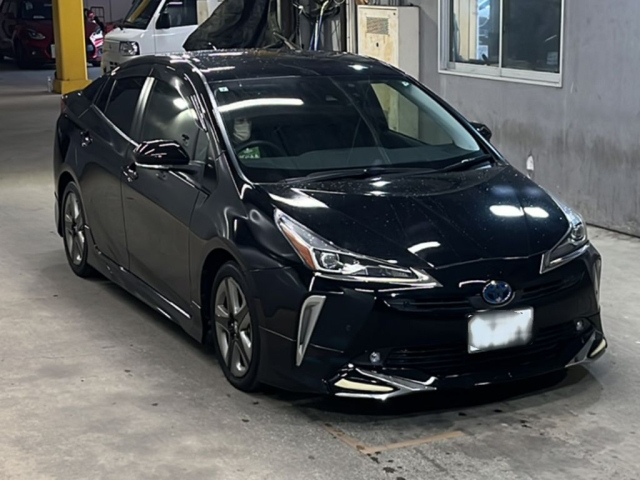 TOYOTA PRIUS 2021