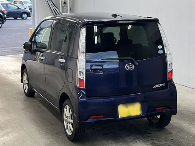DAIHATSU MOVE 2011