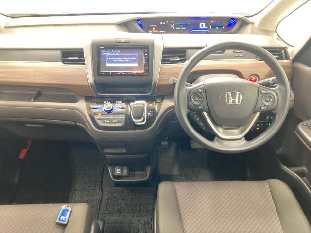 HONDA FREED 2022