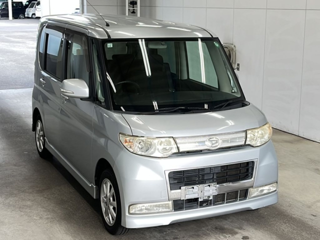 DAIHATSU TANTO 2009