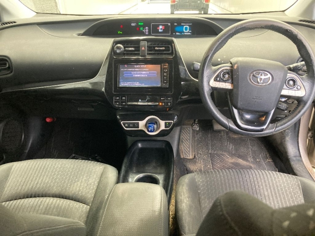 TOYOTA PRIUS 2016