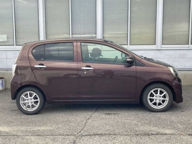 DAIHATSU MIRA E S 2014