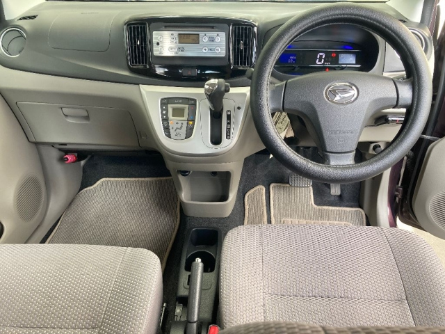 DAIHATSU MIRA E S 2014