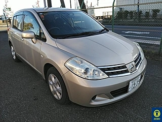 NISSAN TIIDA 2011