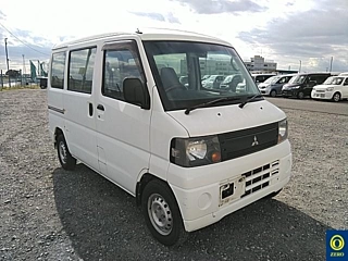 MITSUBISHI MINICAB VAN 2009
