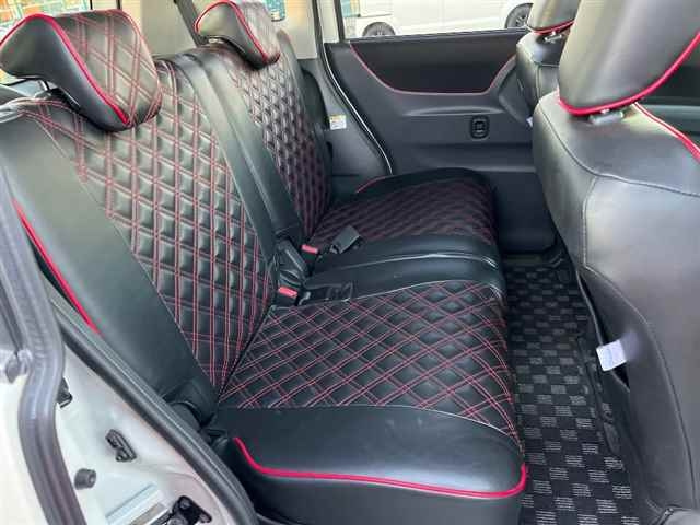 MITSUBISHI DELICA D2 2012