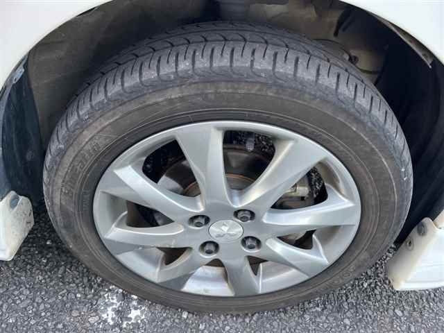 MITSUBISHI DELICA D2 2012