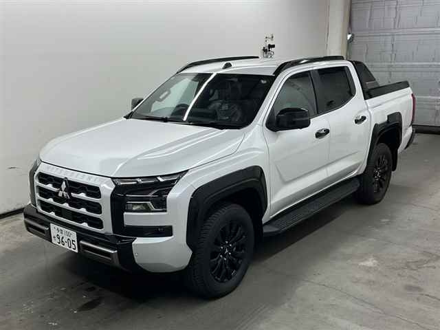 MITSUBISHI TRITON 2025
