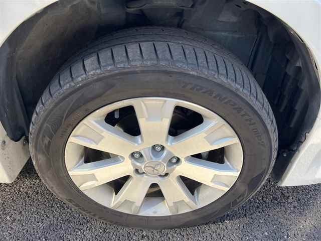 MITSUBISHI DELICA D5 2012