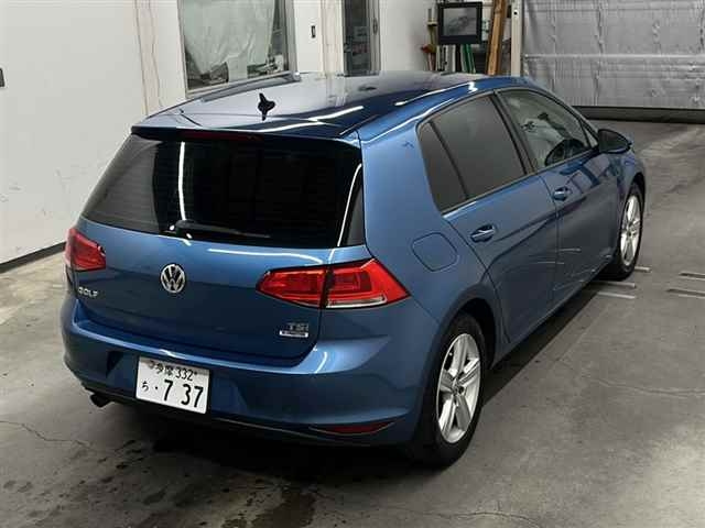 VOLKSWAGEN GOLF 2015
