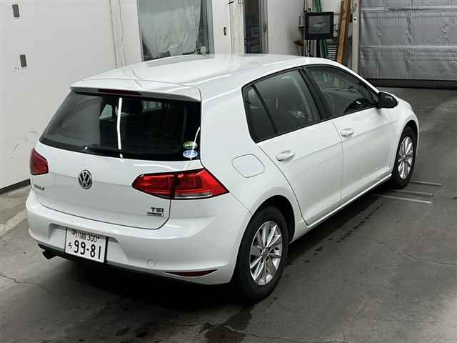 VOLKSWAGEN GOLF 2016