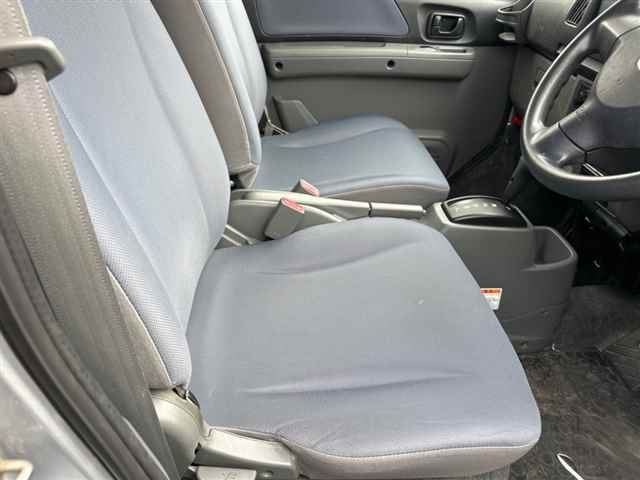 NISSAN CLIPPER VAN 2013