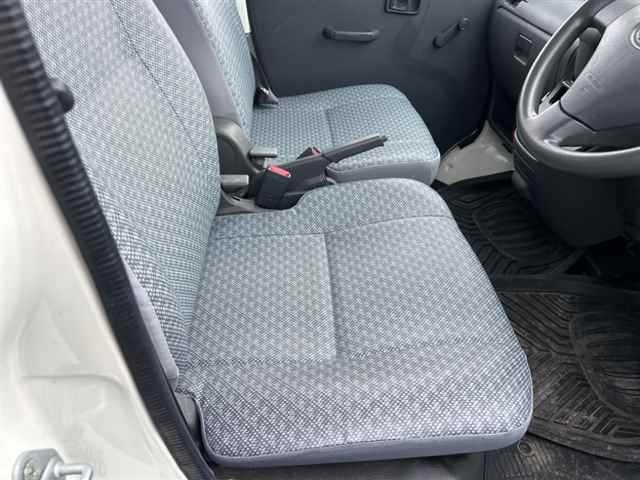 DAIHATSU HIJET VAN 2009