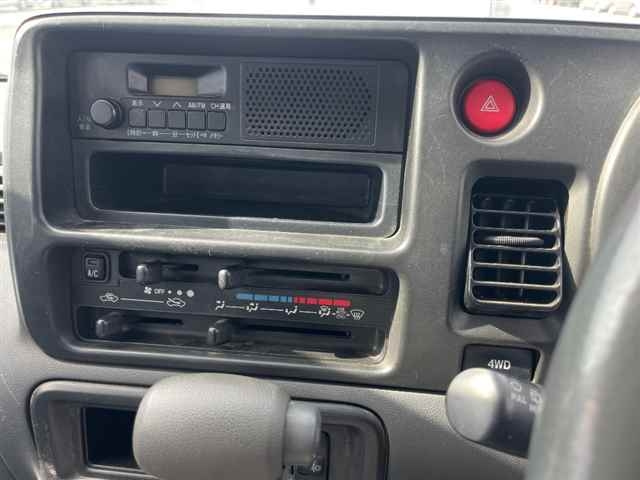 DAIHATSU HIJET VAN 2015