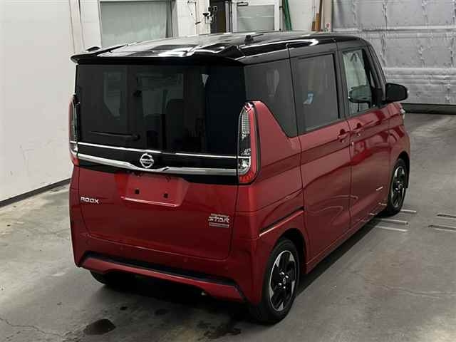 NISSAN ROOX 2022