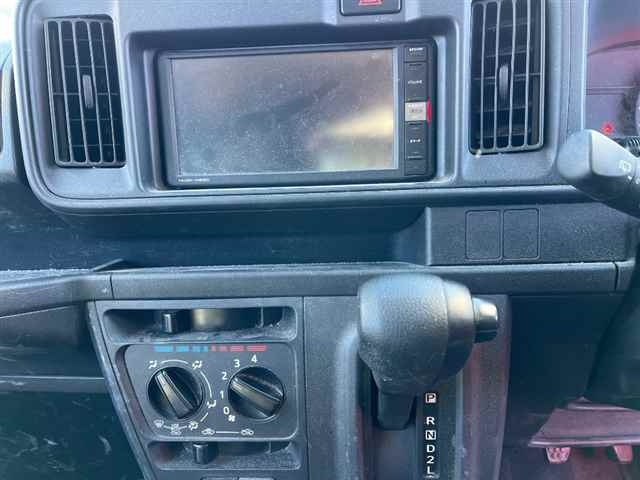 DAIHATSU HIJET VAN 2018