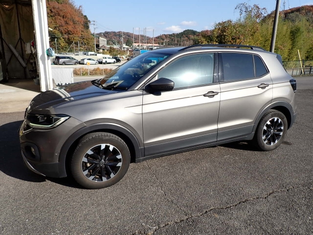 VOLKSWAGEN T-CROSS 2021
