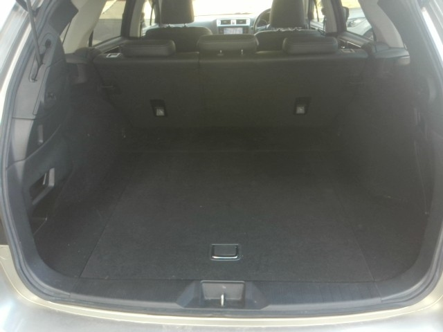 SUBARU LEGACY OUTBACK 2014