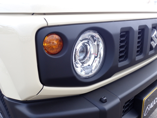 SUZUKI JIMNY 2025