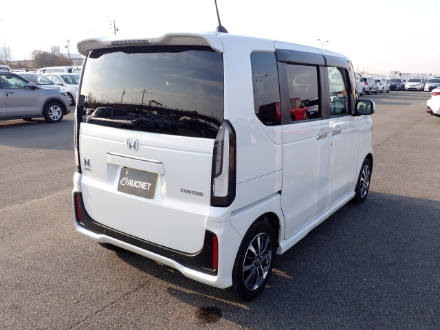HONDA N BOX 2024