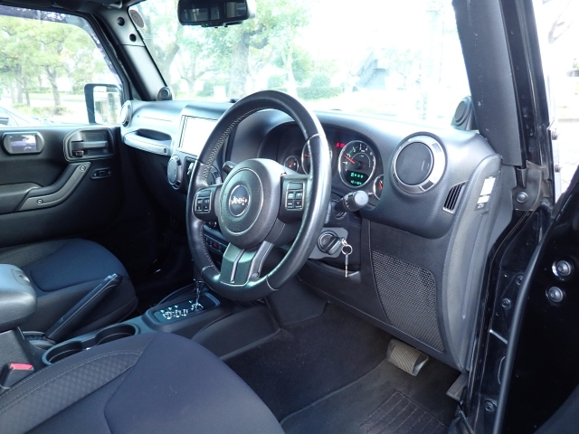 CHRYSLER JEEP WRANGLER 2013