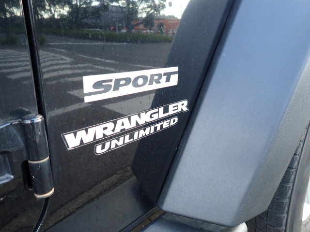 CHRYSLER JEEP WRANGLER 2013