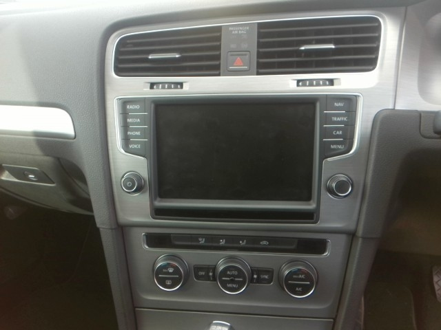 VOLKSWAGEN GOLF 2015