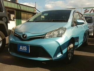 TOYOTA VITZ 2015