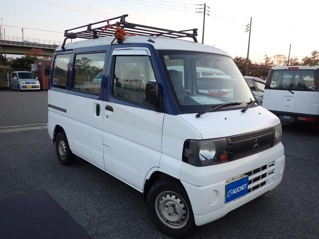 MITSUBISHI MINICAB VAN 2009