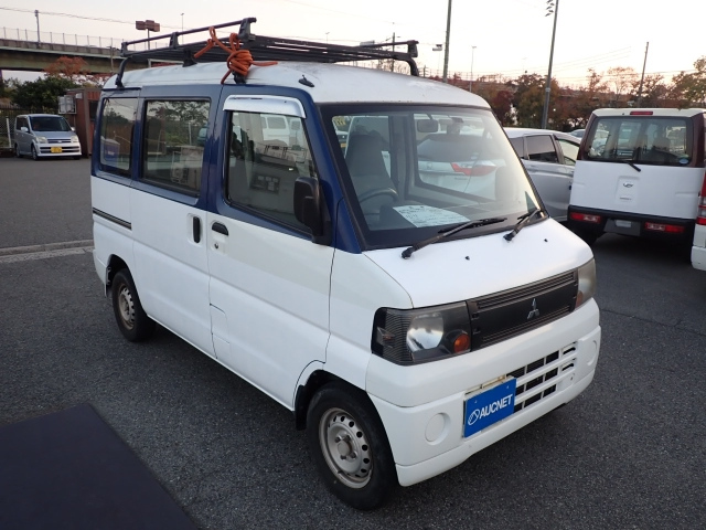 MITSUBISHI MINICAB VAN 2009