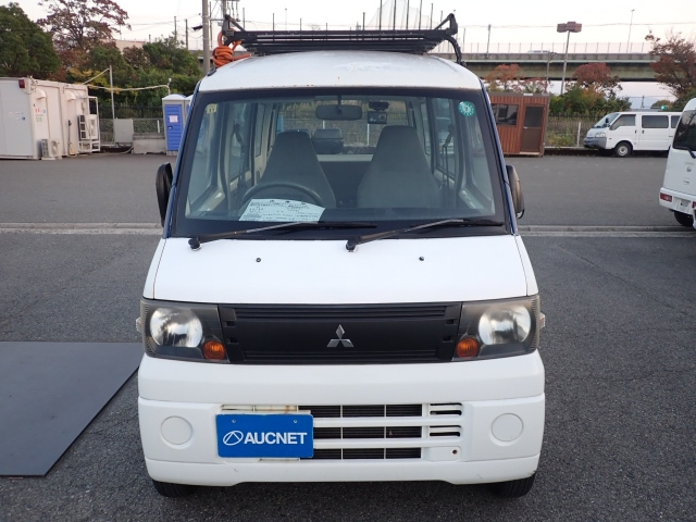 MITSUBISHI MINICAB VAN 2009