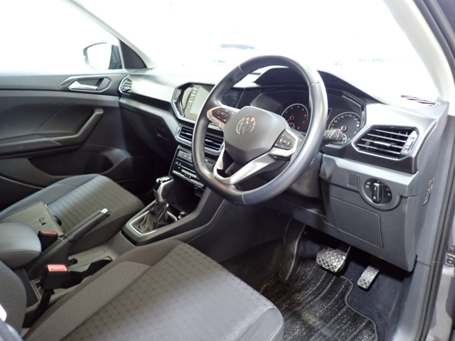 VOLKSWAGEN T-CROSS 2021