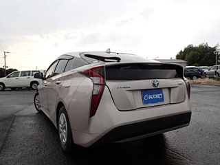 TOYOTA PRIUS 2016