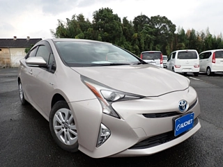 TOYOTA PRIUS 2016