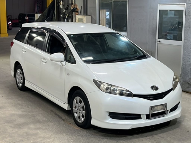 TOYOTA WISH 2012