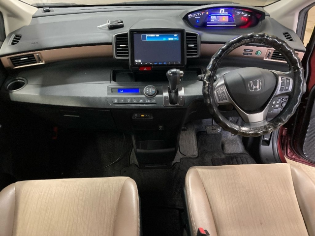 HONDA FREED 2014