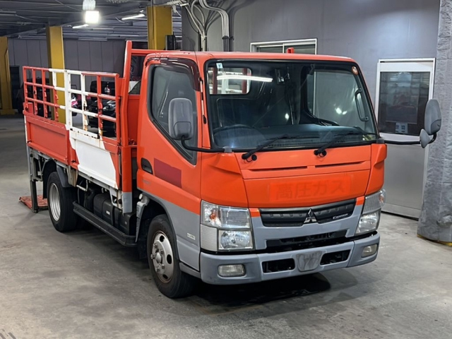 MITSUBISHI CANTER 2011