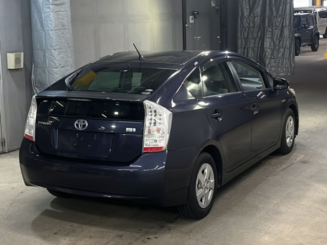 TOYOTA PRIUS 2010