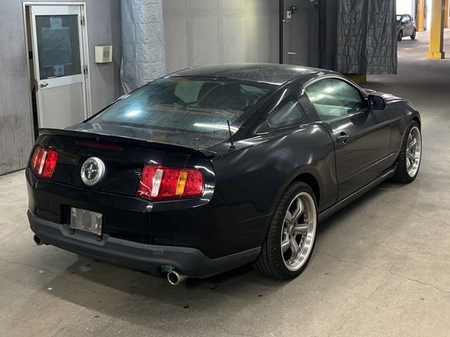 FORD MUSTANG 2011