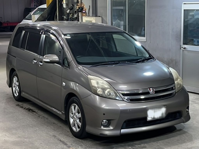 TOYOTA ISIS 2010