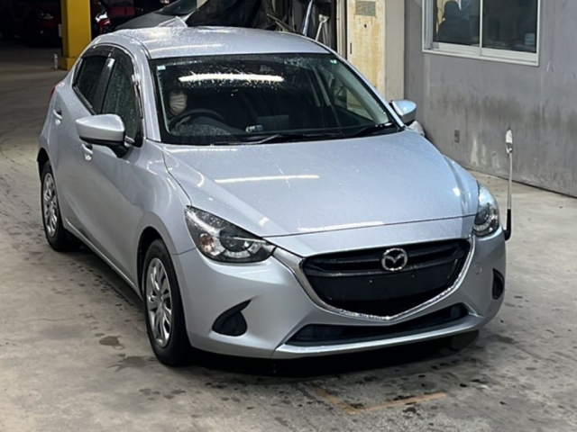 MAZDA DEMIO 2019