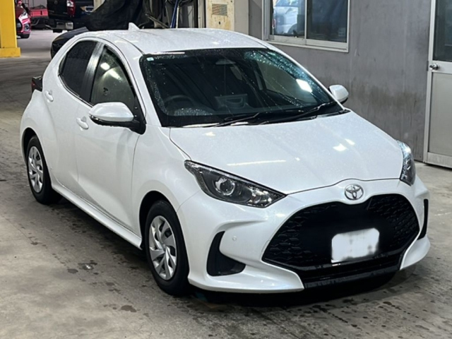 TOYOTA YARIS 2024