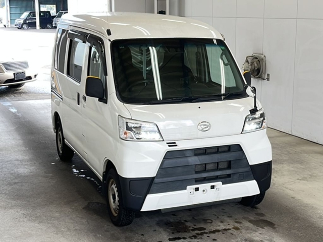 DAIHATSU HIJET VAN 2021