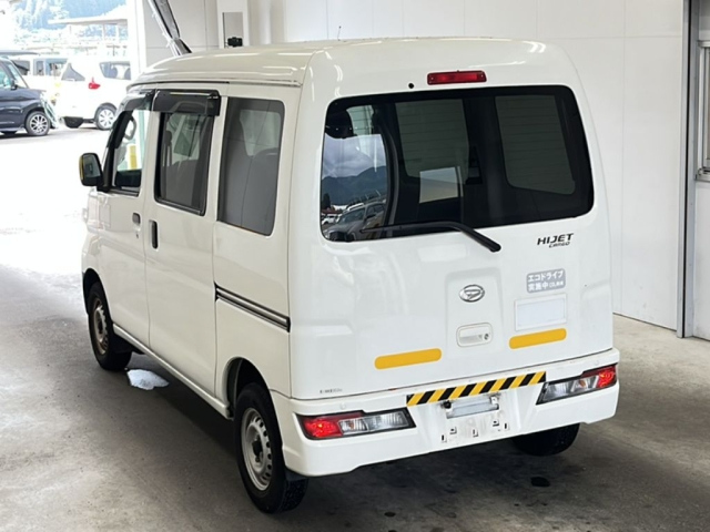 DAIHATSU HIJET VAN 2021