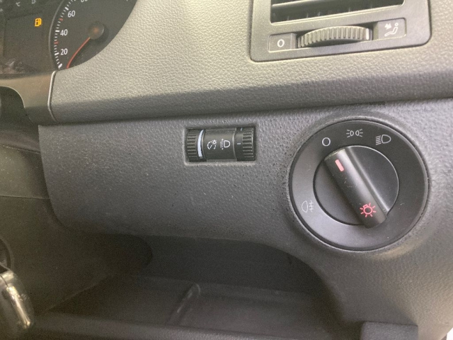 VOLKSWAGEN POLO 2008