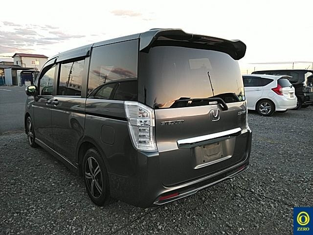 HONDA STEP WAGON 2012