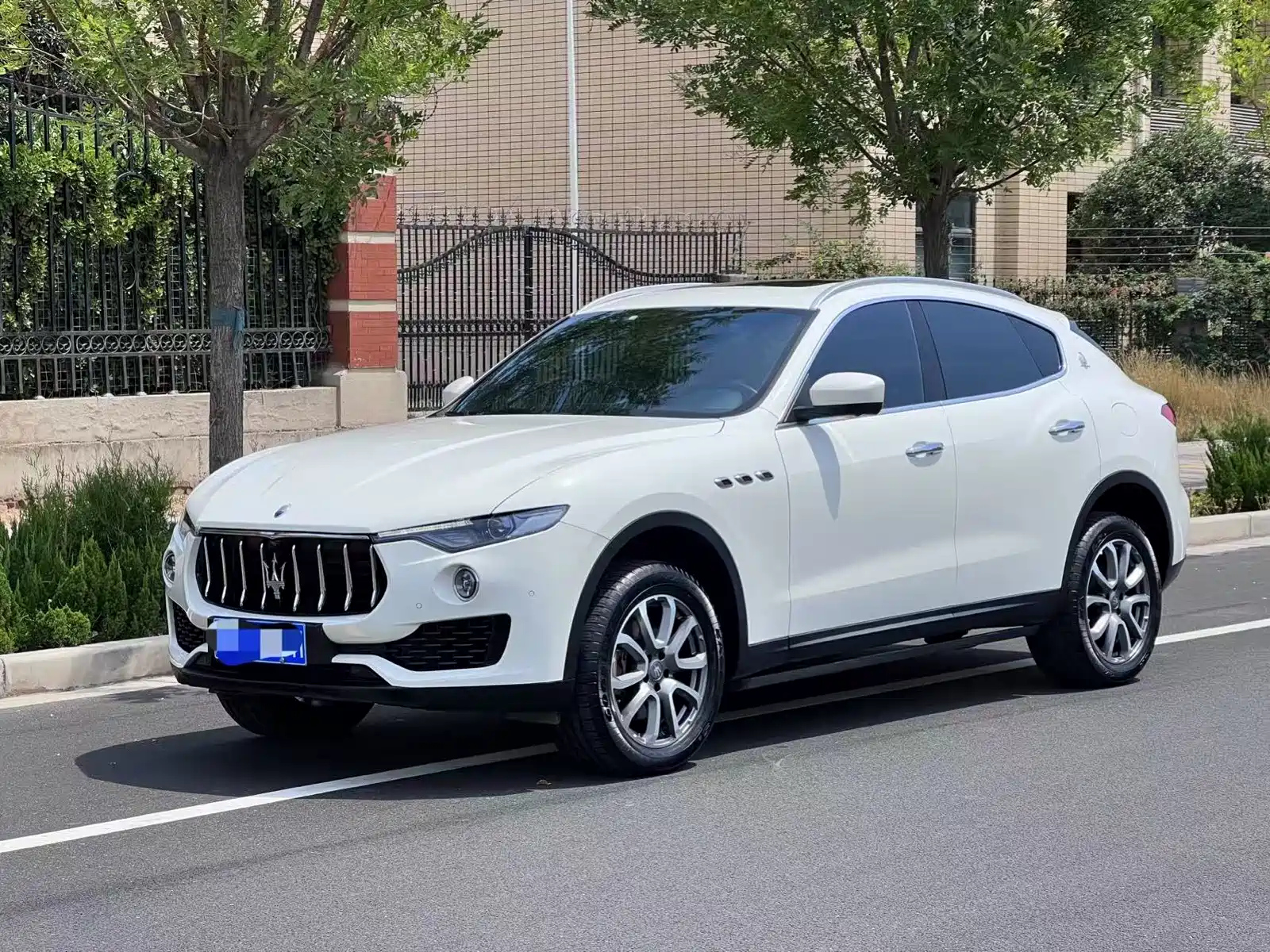 MASERATI LEVANTE 2019